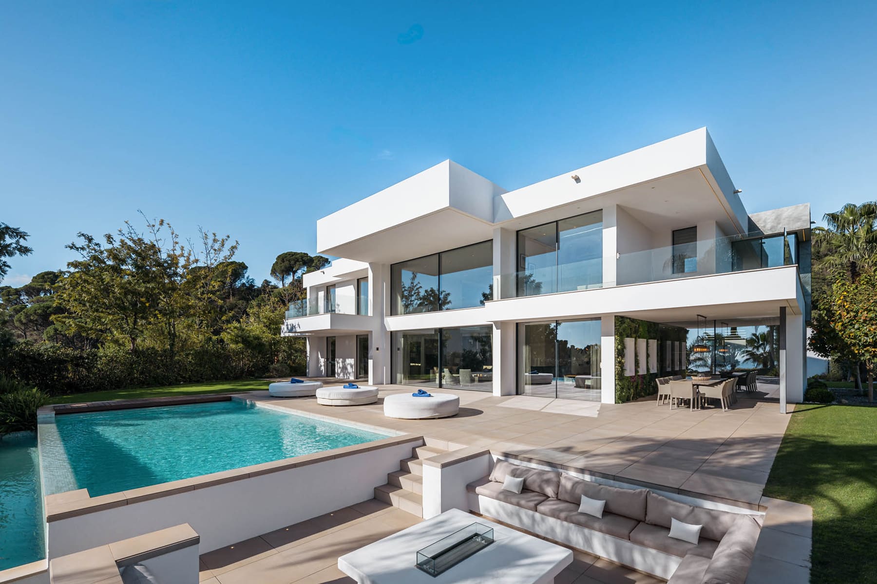 Elegant Villa - El Madroñal