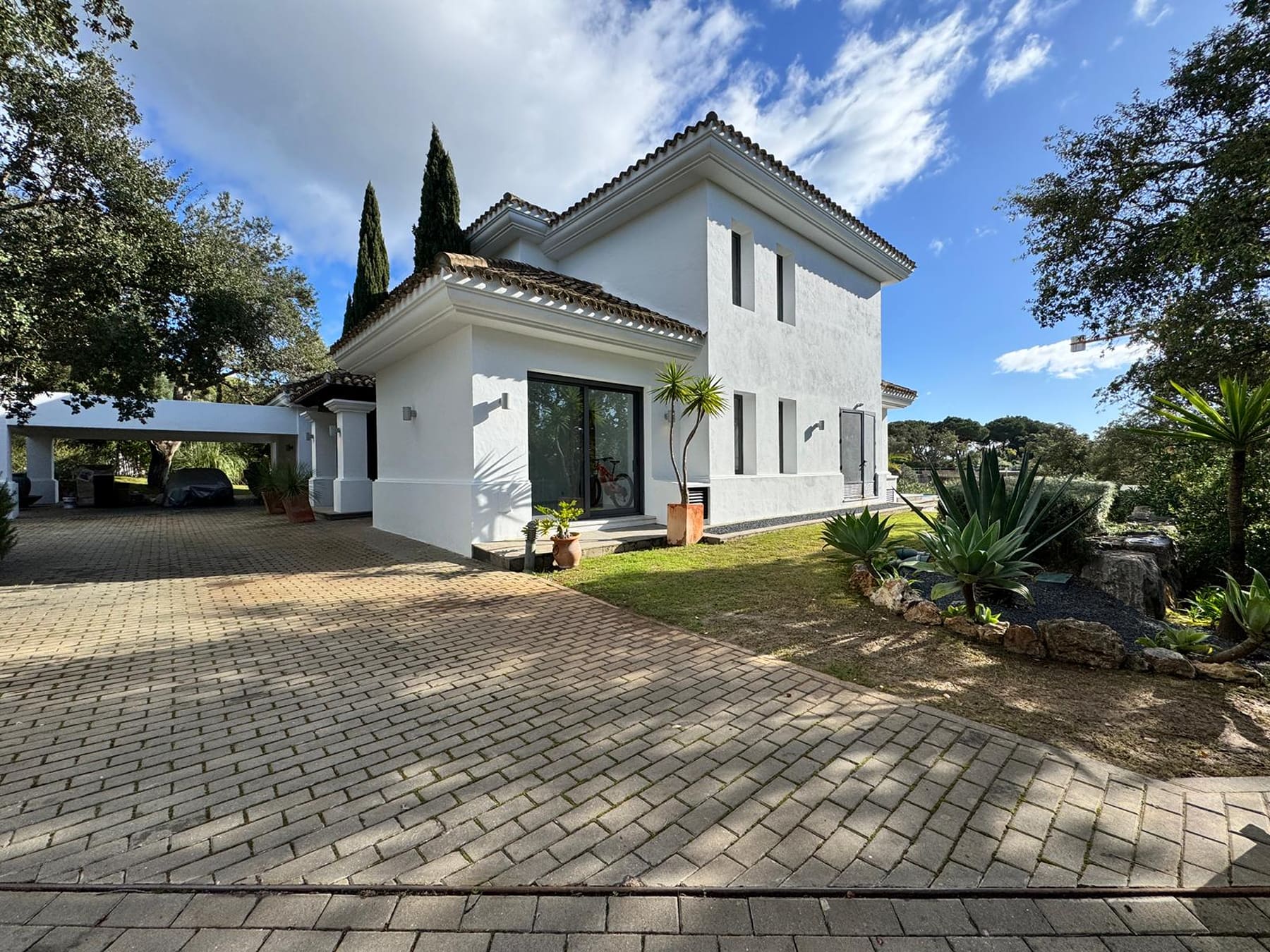 Altos de Valderrama Gem