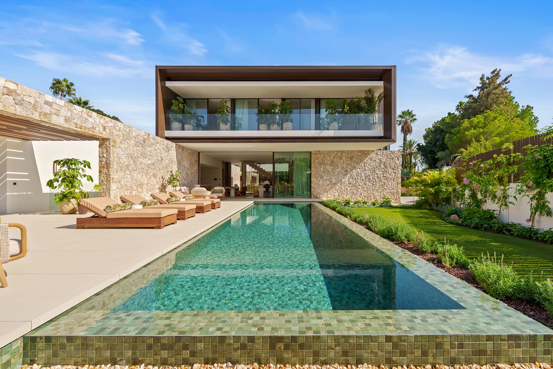 New villa in the Golden Mile
