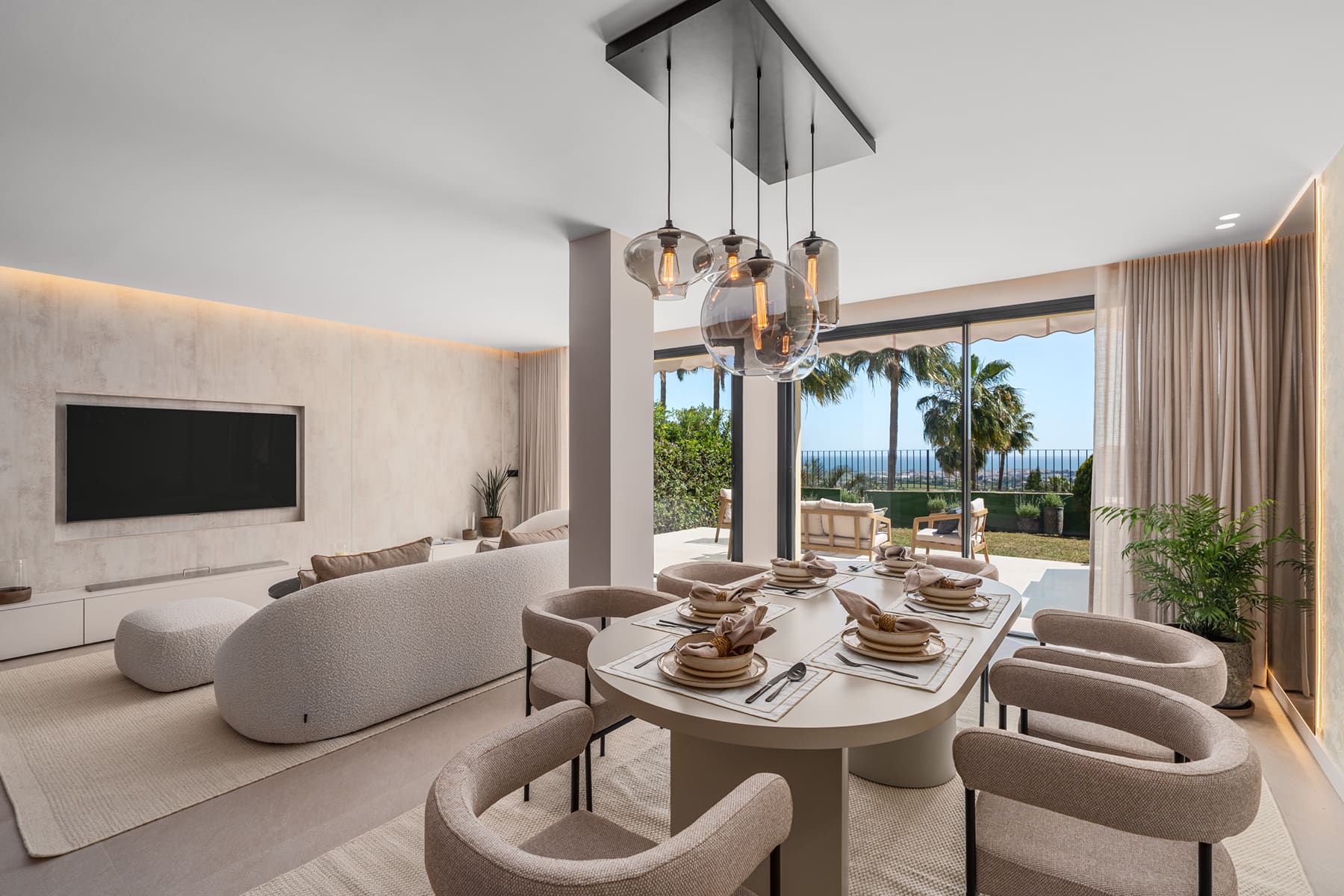 Sea views townhouse