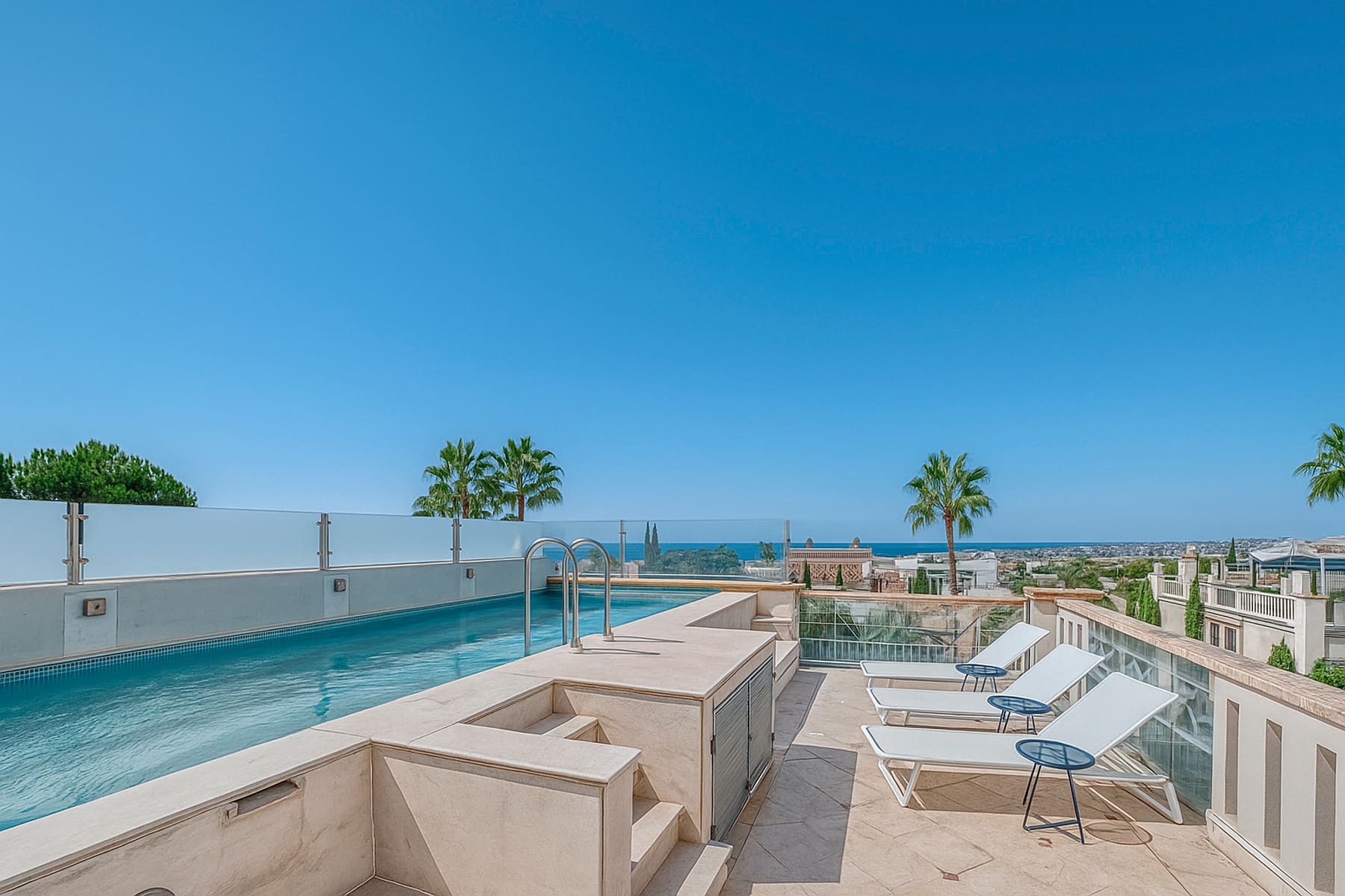 Villa in Golden Mile