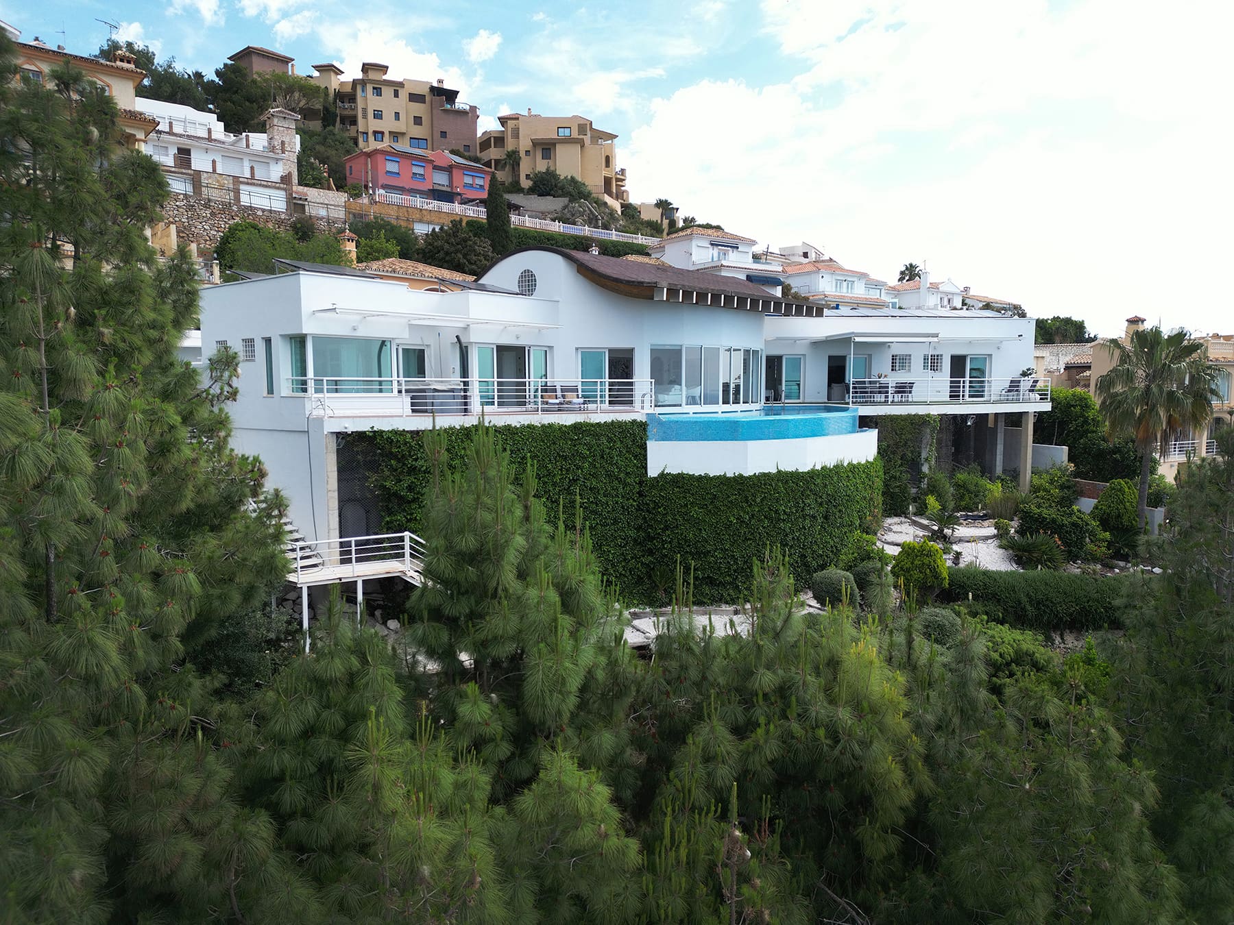 Design villa with views of Africa